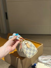 LOU Nano Speedy Bag