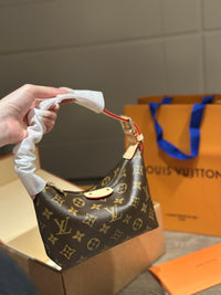 LOU Hills Bag