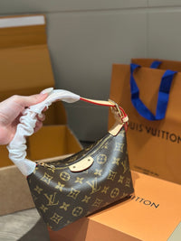 LOU Hills Bag