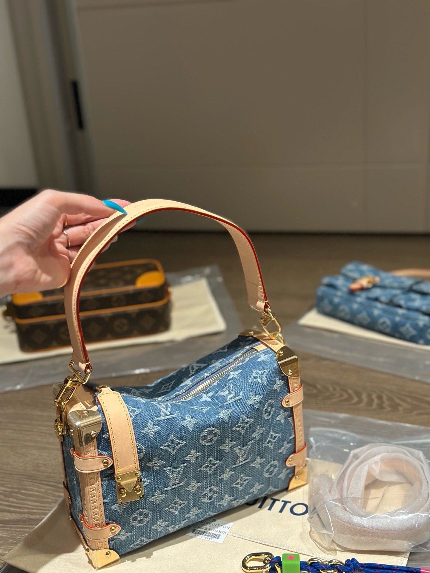 LOU Side Trunk MM Bag