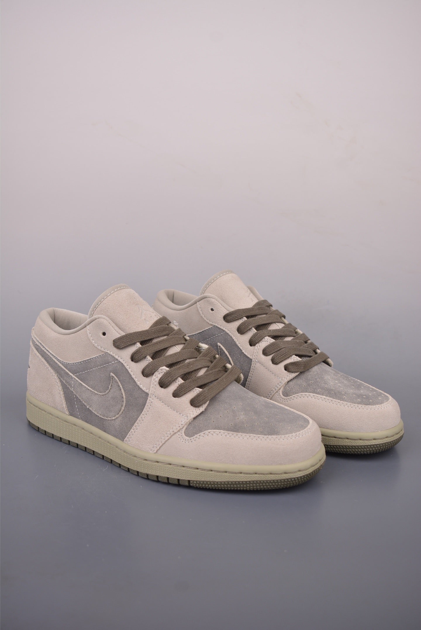 Air Jordan 1 Low SE