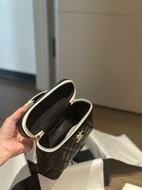 CC 26s Vanity Bag