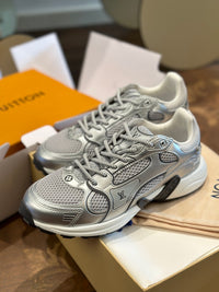 LOU Olympia Trainers