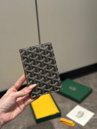 GOYA Passport Holder