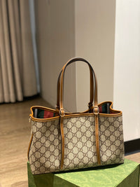GG Emblem Tote