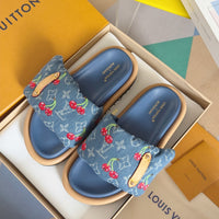 LOU Pool Pillow Sandals