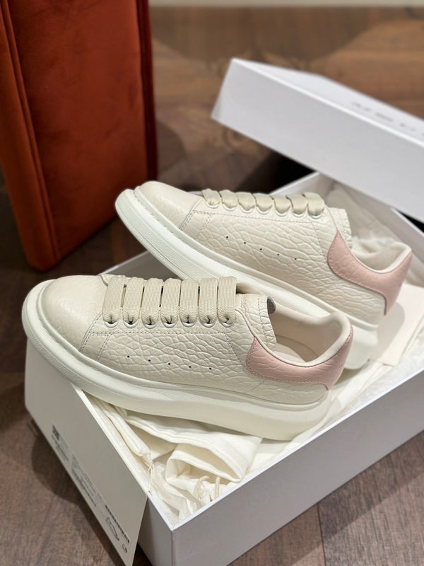 ALEXANDER MCQ Sneakers