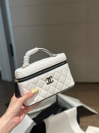 CC 26s Vanity Bag