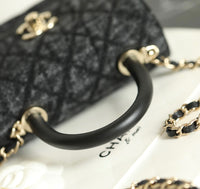 CC 26P Quilted Handle Clutch