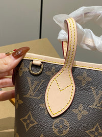 LOU Neverfull BB