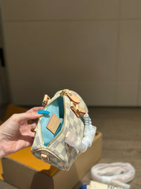 LOU Nano Speedy Bag