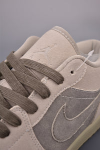 Air Jordan 1 Low SE