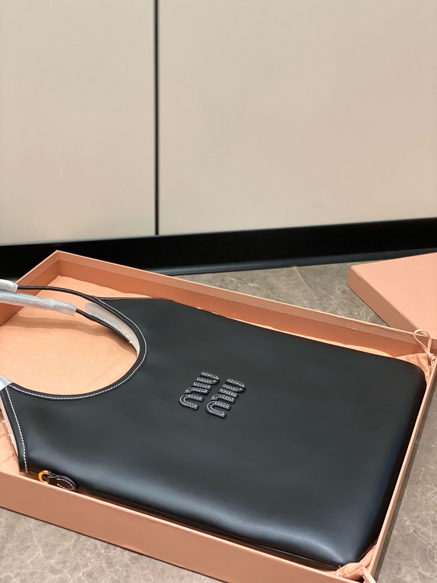 MIU M Ivy Leather Bag