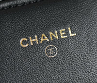 CC Calfskin Lizard Embossed Clutch