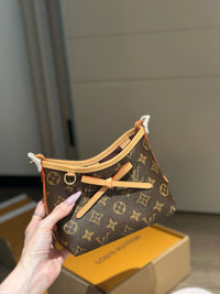 LOU Nano Carryall Bag