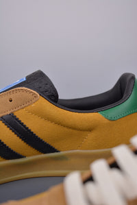 AD x GG Gazelle