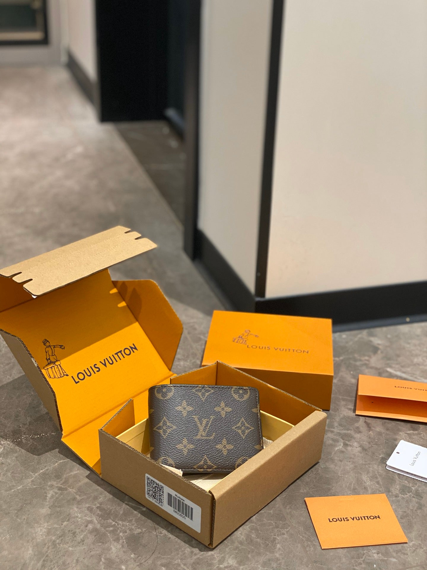 LOU Multiple Wallet