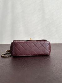 CC Pearl Crush Flap Bag