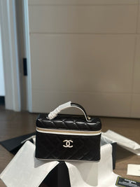 CC 26s Vanity Bag