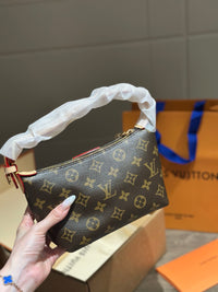 LOU Hills Bag
