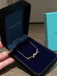 TIFF Knot Pendant necklace