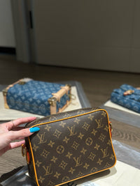 LOU Nil Bag