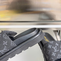 LOU Pool Pillow Mules