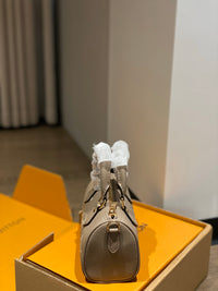 LOU Nano Bag