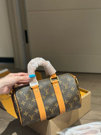 LOU Keepall Bandoulière 25 Bag