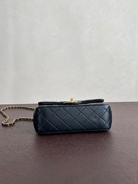 CC Pearl Crush Flap Bag