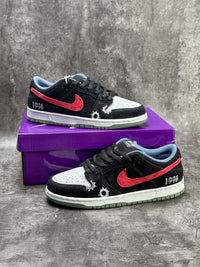 NIKE SB Dunk