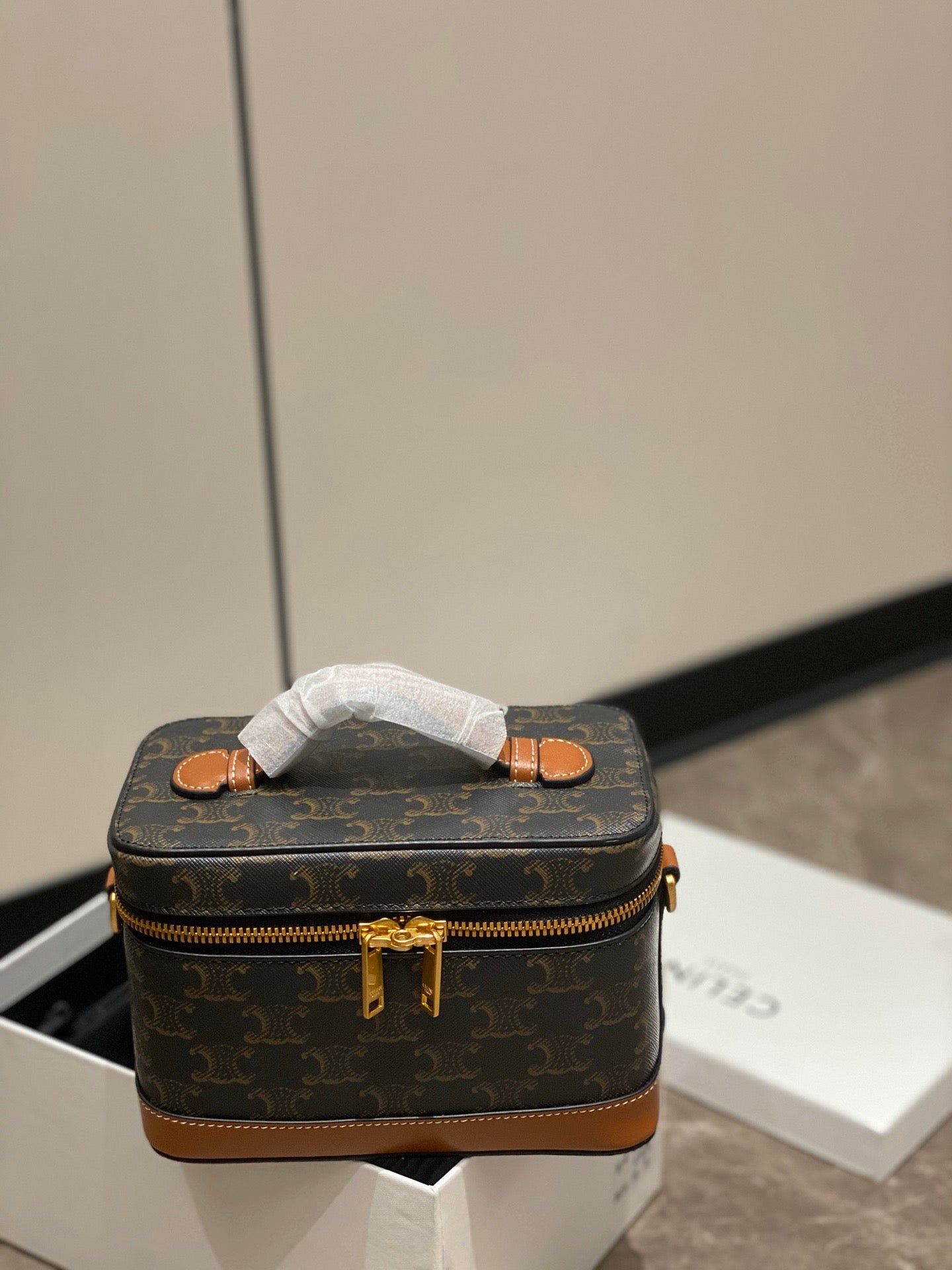 CL Vanity Case