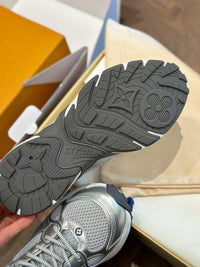 LOU Olympia Trainers