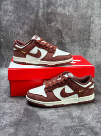 NIKE Dunk Low