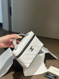 CC 26s Vanity Bag