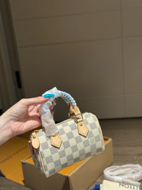 LOU Nano Speedy Bag