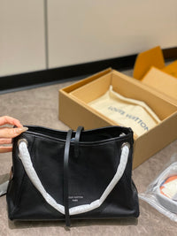 LOU CarryAll Black
