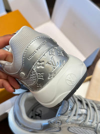 LOU Olympia Trainers