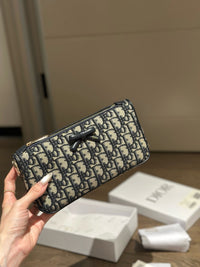 Oblique Bow Pouch with Chain