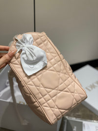 CD D-Motion Bucket Bag