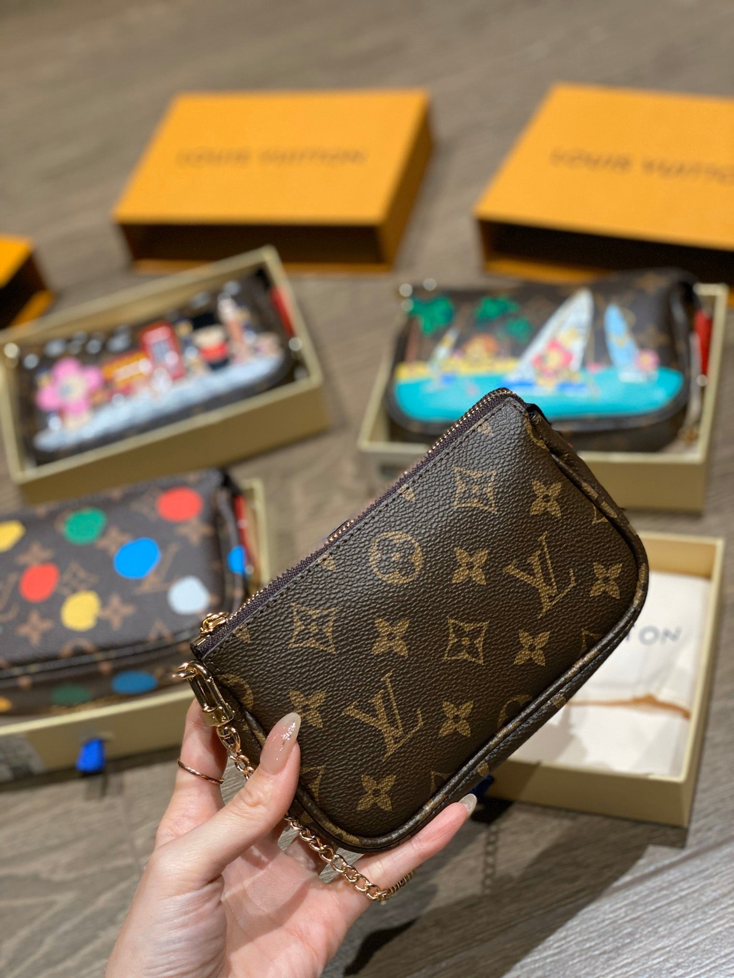 LOU Mini Pochette
