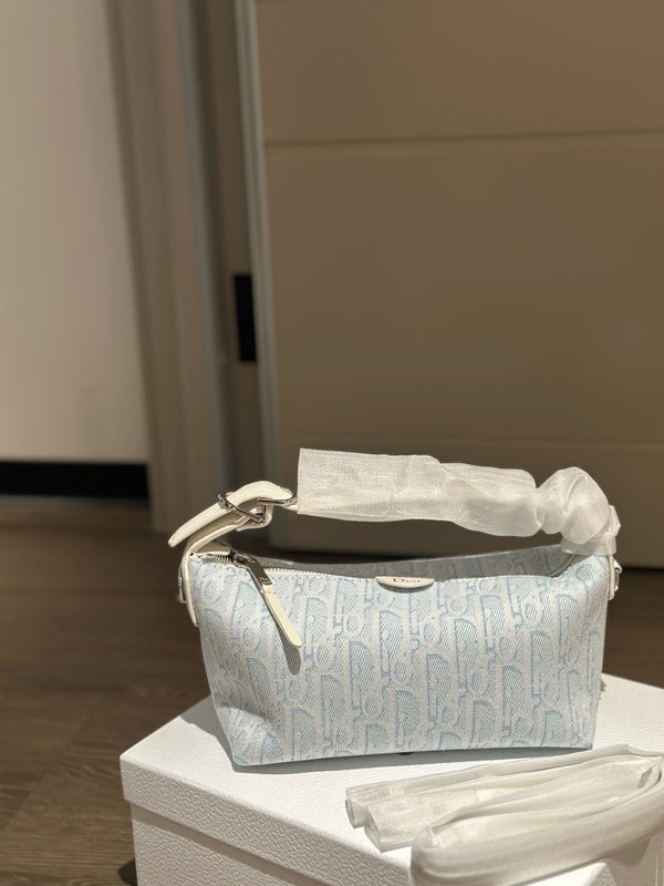 CD Dioriviera Nomad Pouch