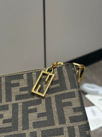 FD Baguette Pouch