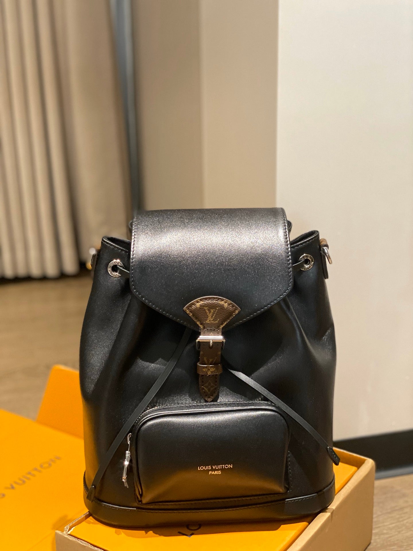 LOU Montsouris Backpack