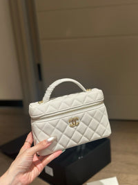 CC 26c Vanity Bag