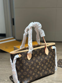 LOU Neverfull PM