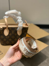 LOU Neverfull BB