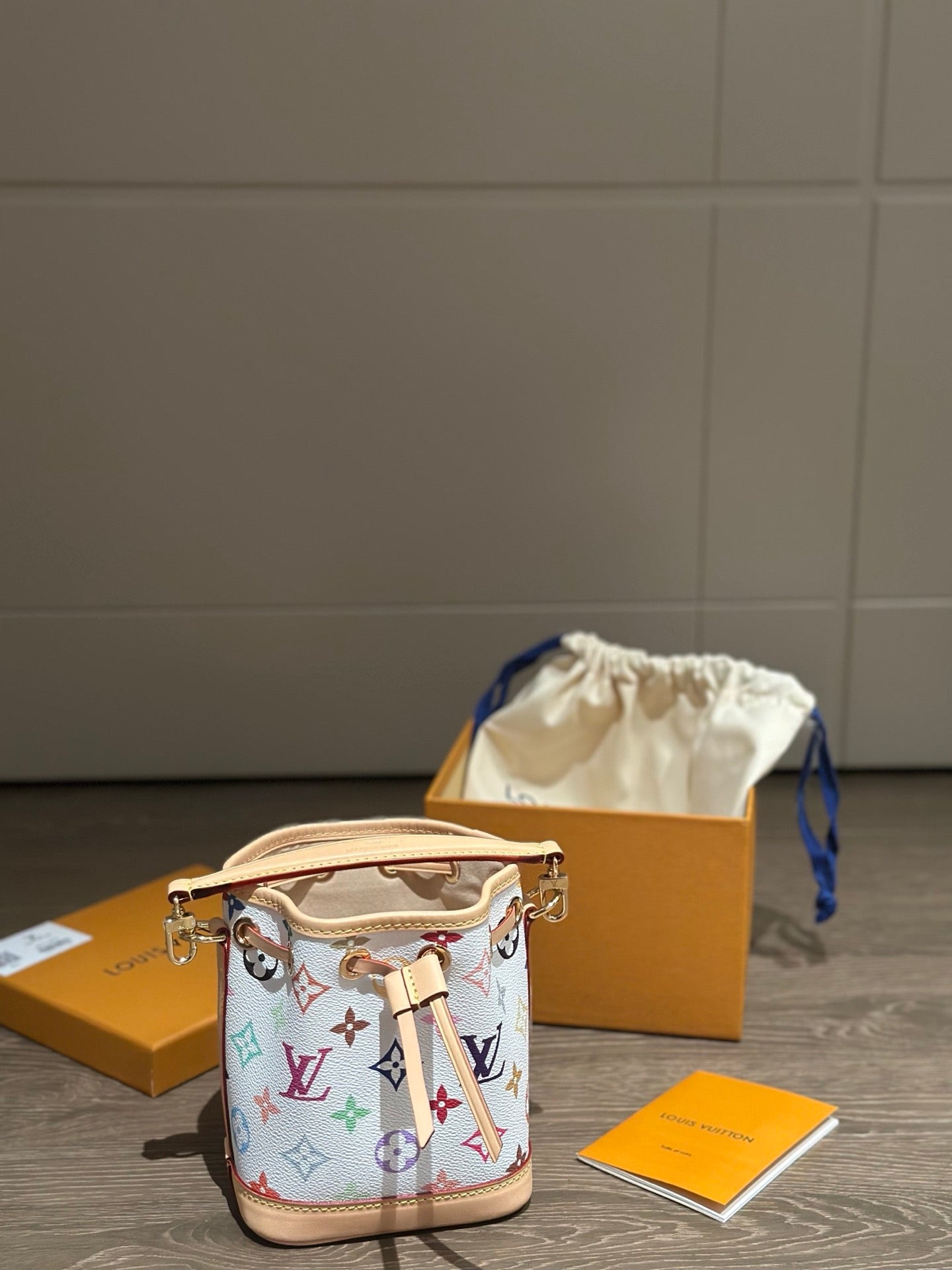 LOU Nano Bag
