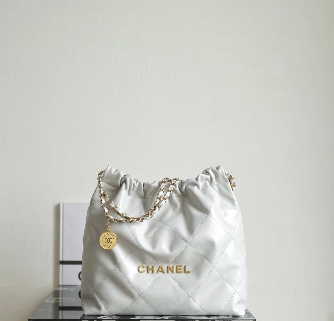 CC Medium 22 Tote
