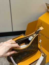 LOU CarryAll Bag